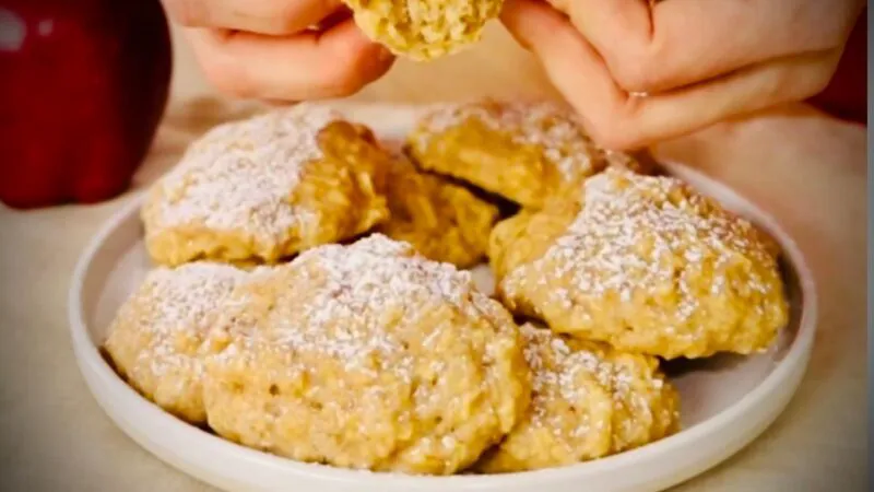 Biscuiți cu un singur măr – o rețetă rapidă, sănătoasă și delicioasă