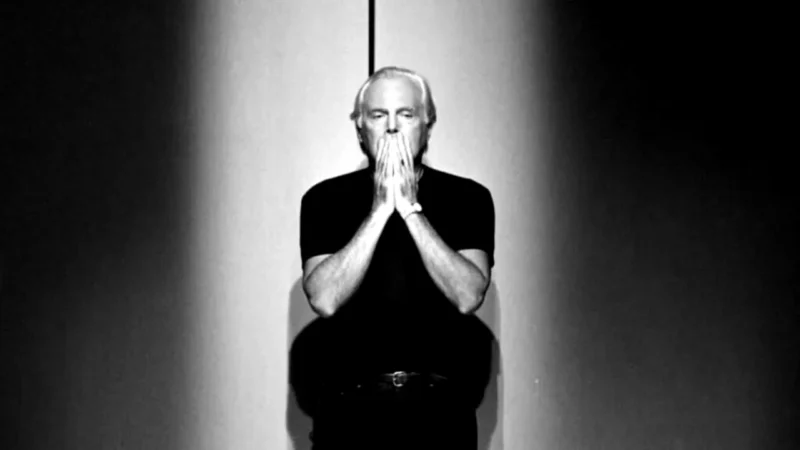 Giorgio Armani, designerul care i-a învățat pe bărbați să poarte costum „ca bogații”. Totul a început cu Richard Gere