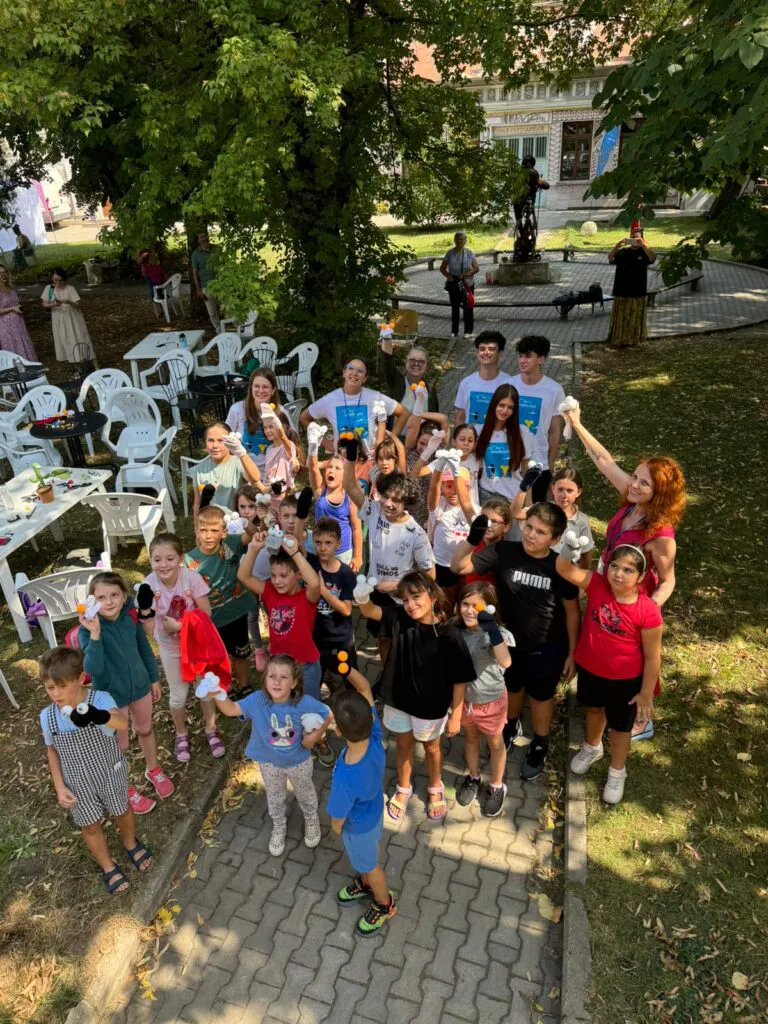  MiniCloud - curs gratuit de teatru pentru copii