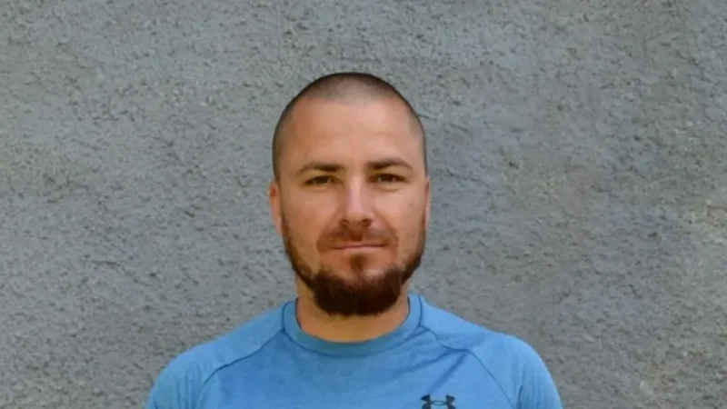 Criminalul din Mureș, Emil Gânj, folosește tactici militare, învățate chiar cu ajutorul statului român. Dezvăluiri halucinante