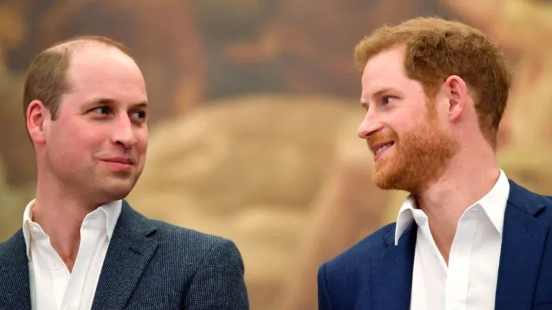 Majordomul regal dezvăluie detalii intime despre copilăria prinților William și Harry.  „Fără avertisment, mi-a aruncat în față un balon cu apă”