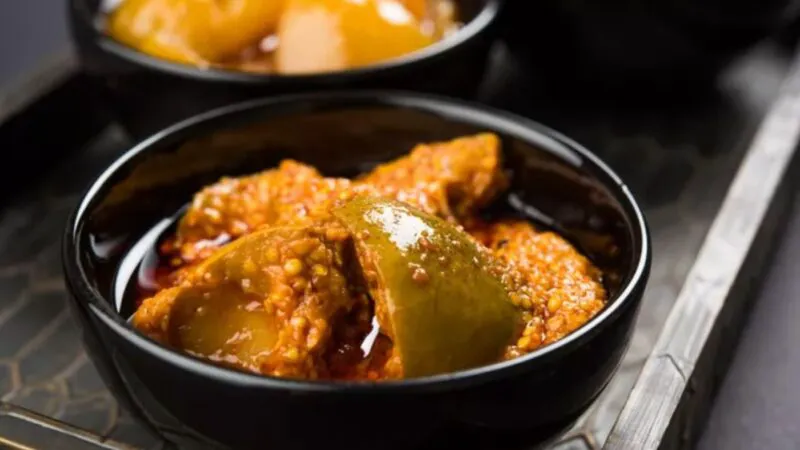 Mango murat, dulce și picant, un aperitiv crocant, perfect pentru iernile lungi. Cât de simplă e rețeta
