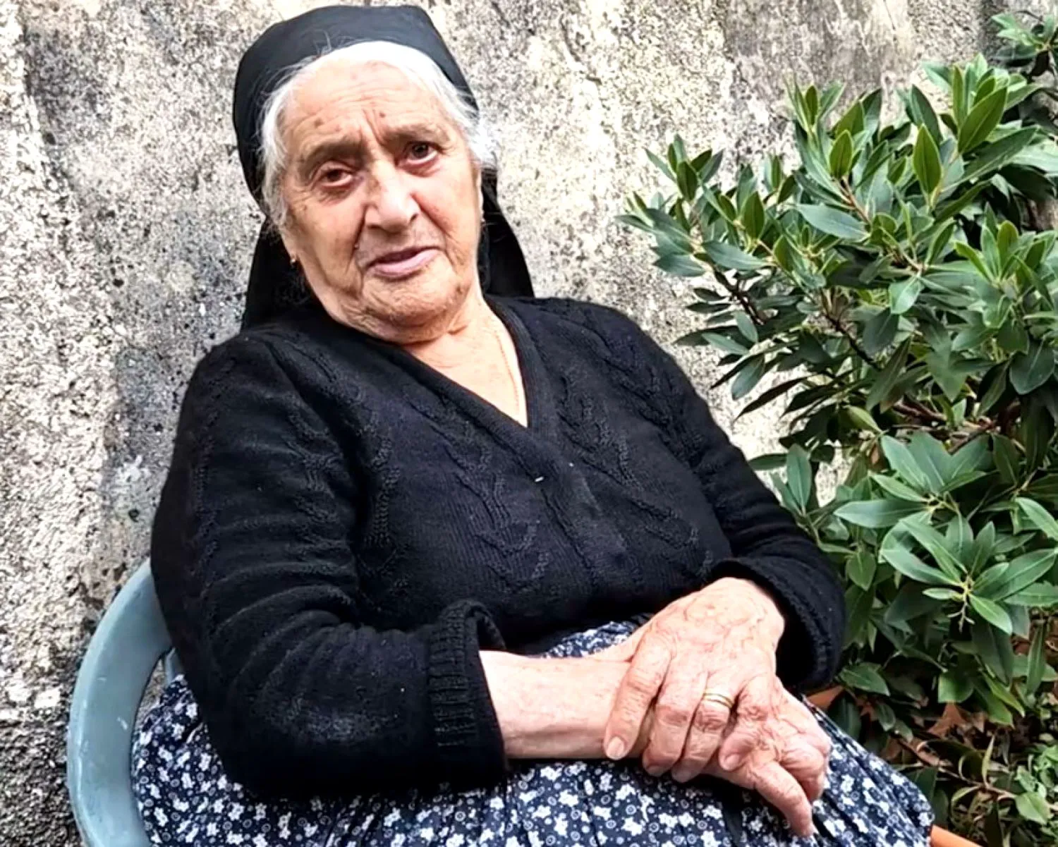 Ultima regină a Italiei. Povestea femeii care poartă zilnic costumul tradițional vechi de secole