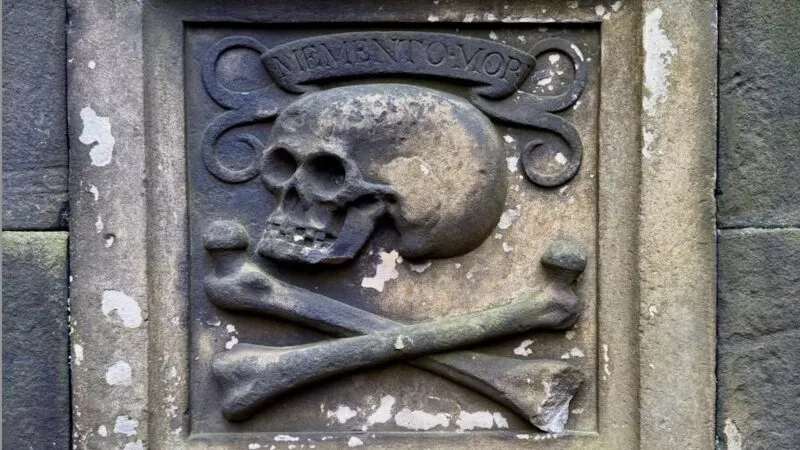 Teroare în cimitir. Mormântul lui Mackenzie cel Sângeros ascunde un poltergeist activ