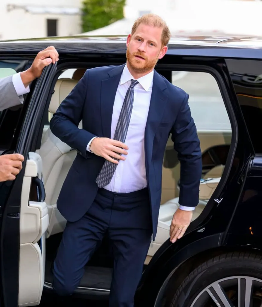 Semnul negru dat de Regele Charles, bolnav de cancer: a acceptat să-l vadă pe Harry. Ce s-a întâmplat la Palat