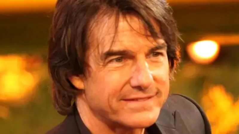 Tom Cruise caută casă în care să se mute cu iubita. Vrea ceva grandios în Marea Britanie