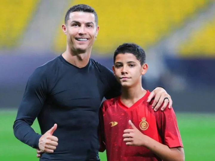 Fiul cel mare al lui Cristiano Ronaldo, pregătit pentru fotbal și critici. Misterul nașterii sale persistă și azi