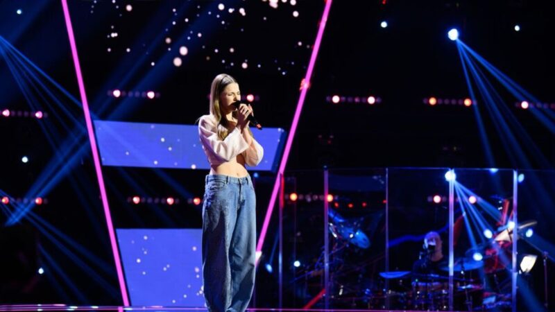 Alessia Pop, adolescenta care a lăsat jurații mască la Vocea României. Povestea melodiei pe care a cântat-o e sfâșietoare
