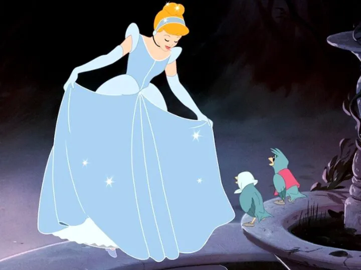 Povestea Cenușăresei are o vechime de peste 2.000 de ani, iar prima ei versiune provine din Egiptul antic