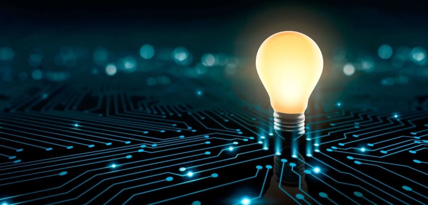 Bancul zilei. Ca să facă economie de energie electrică, Bulă a pus un anunț sub sonerie…