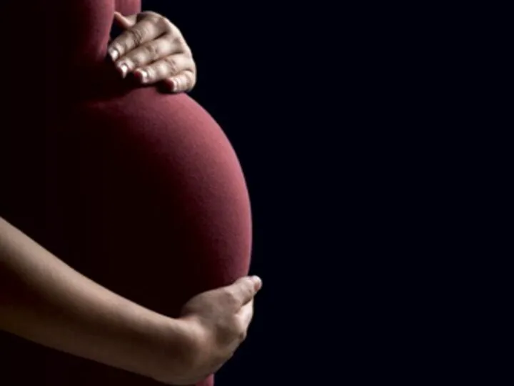 Bancul zilei. Ce înseamnă când secretara rămâne însărcinată? Leșini de râs când vei afla răspunsul
