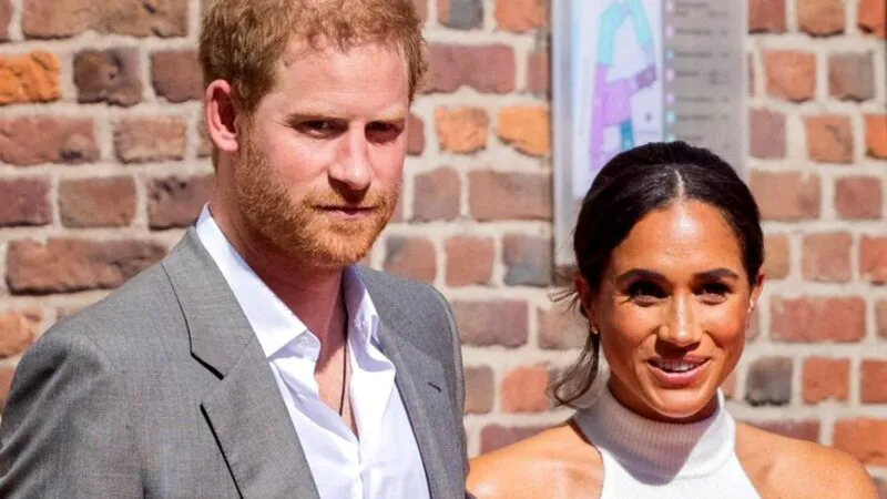 Meghan Markle expune, apoi șterge primele imagini clare cu fețele copiilor. Fanii acuză: „Totul pentru atenție!”