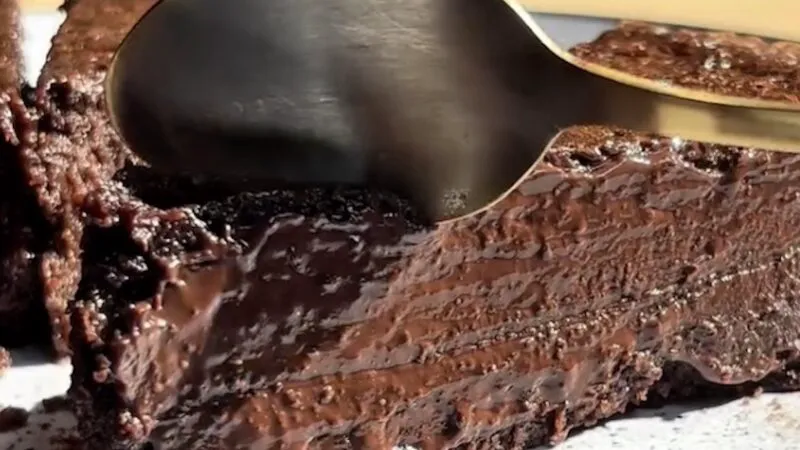 Prăjitura irezistibilă cu ciocolată din Bretania: Fondant Baulois – Rețetă rară
