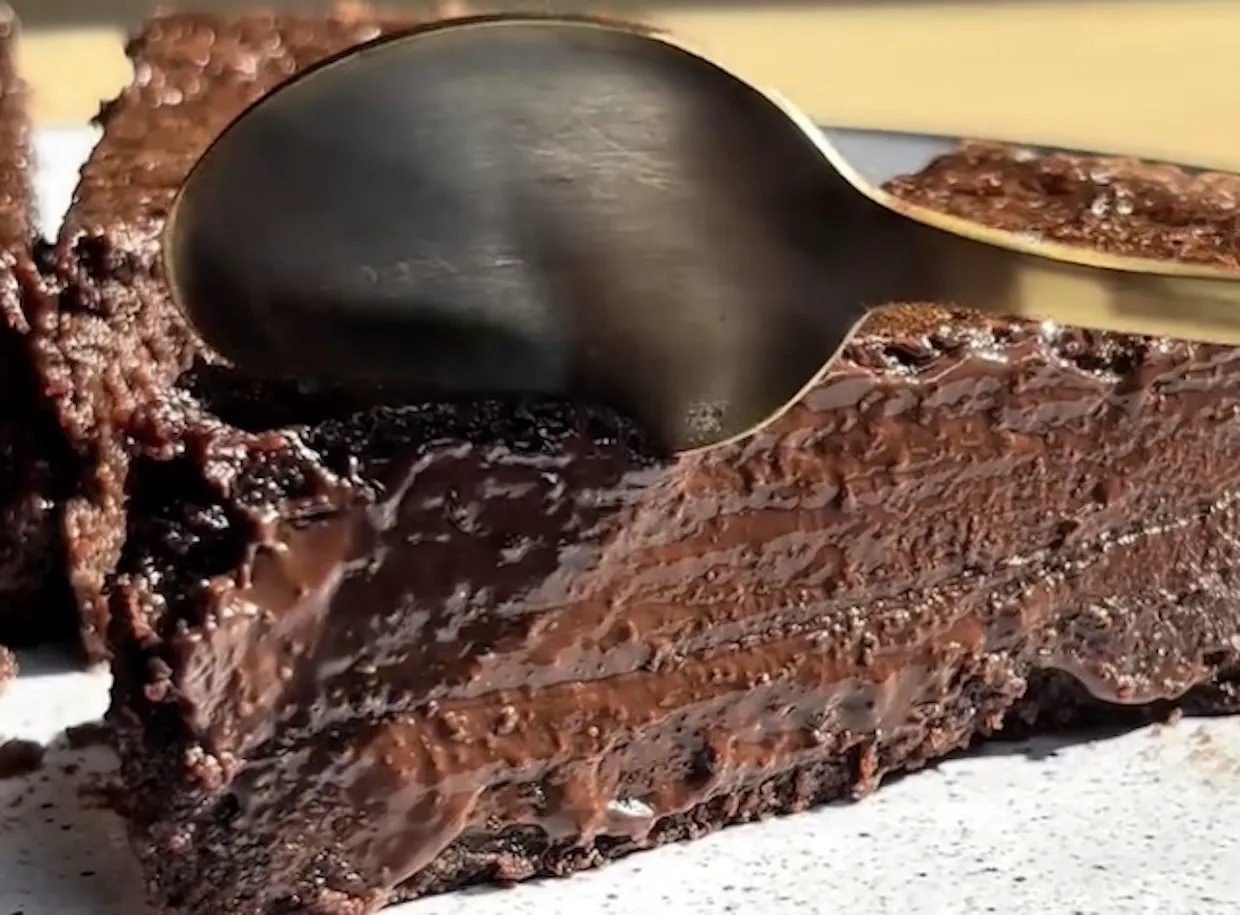 Prăjitura irezistibilă cu ciocolată din Bretania: Fondant Baulois – Rețetă rară