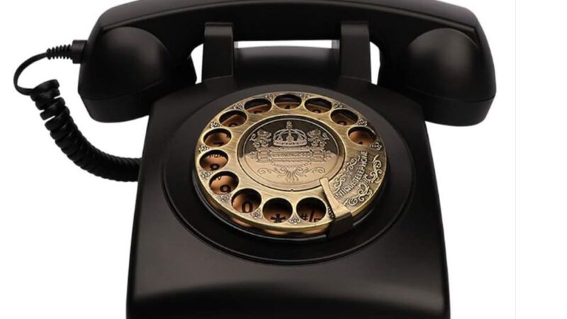 Bancul zilei. Sună telefonul Ia 2 noaptea. Alo, am nimerit unde trebuie? Finalul e genial!