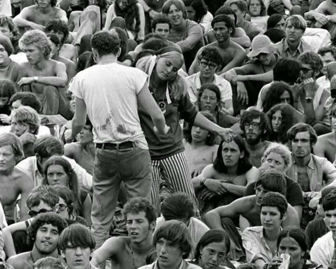 Cum a deschis Woodstock istoria festivalurilor moderne