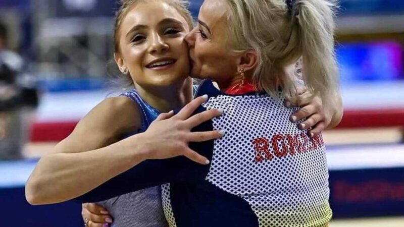 Camelia și Sabrina Voinea, reacție bizară după imaginile care arătau abuzul în sala de gimnastică. Amenință cu instanța