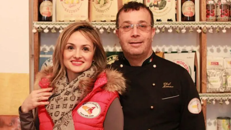 Amalia Bellantoni, fostă membră SOS România, reținută alături de soț pentru furt și tâlhărie. Au bătut doi bătrâni