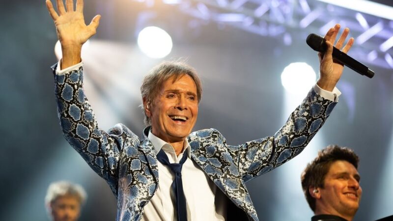 Cum a fost surprins Cliff Richard la 85 de ani. „Nu mă puteți opri acum”