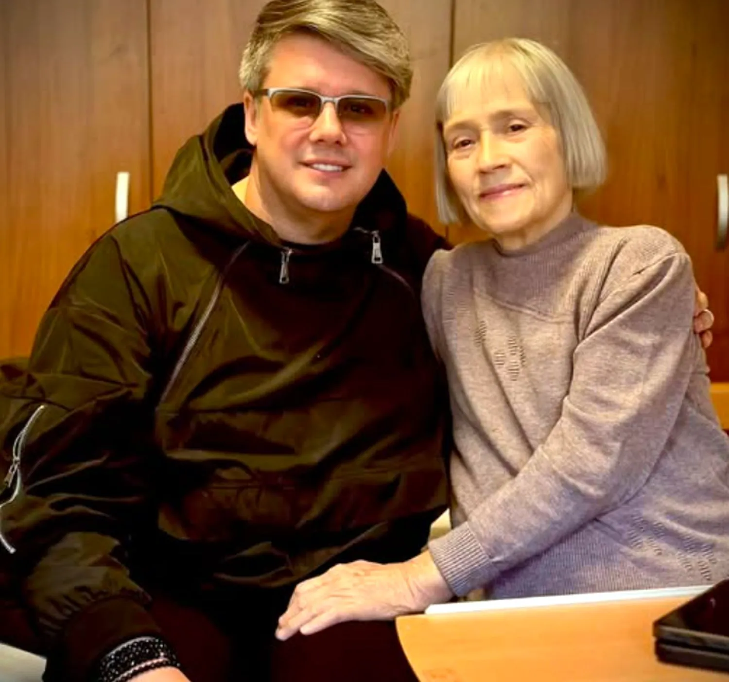 Exclusiv. Bunica lui Fuego, „eroina familiei”, a împlinit 90 de ani. Ce cadou i-a făcut nepotul adorat