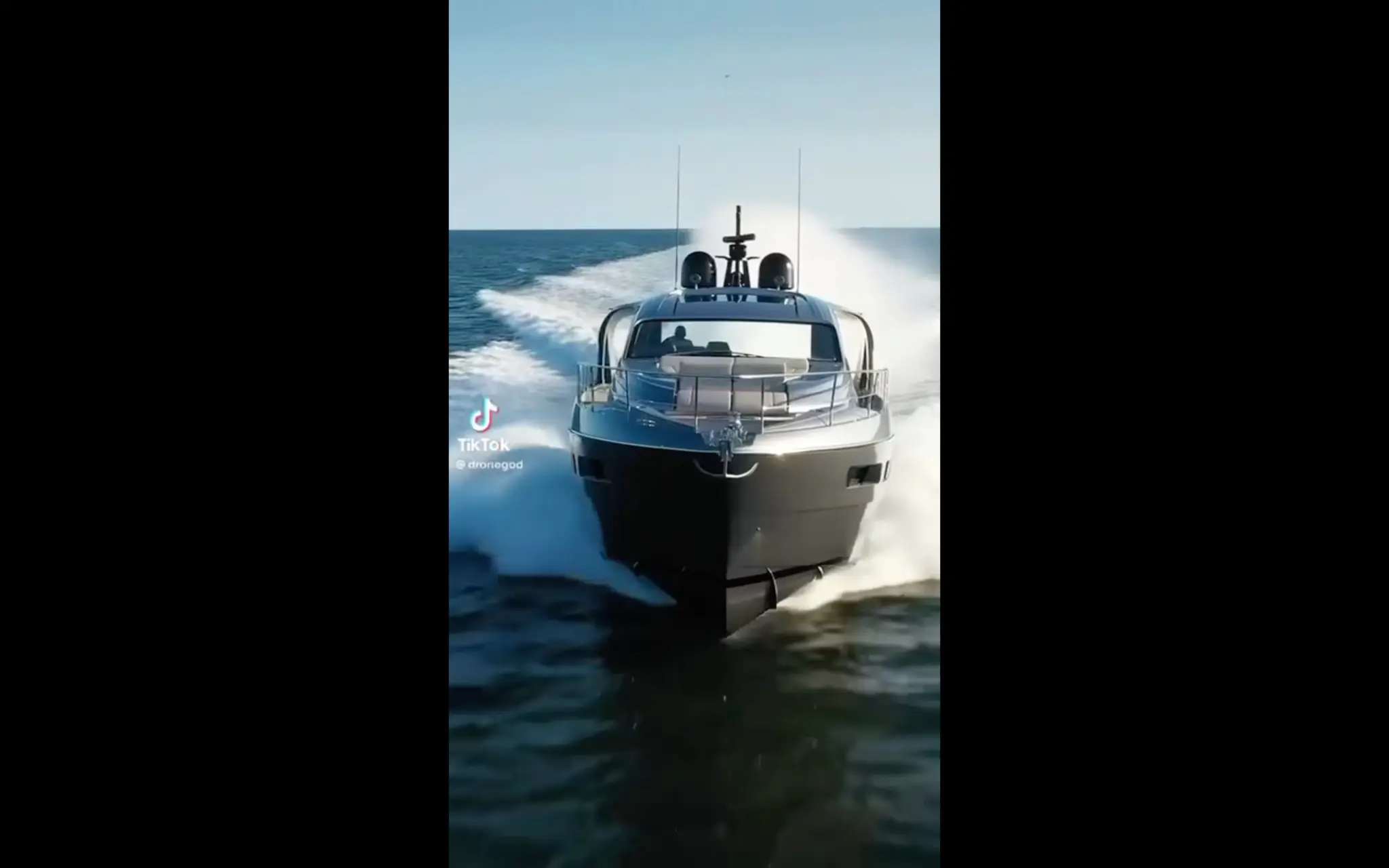 Episod urât din viața viitorului cuscru al Anamariei Prodan, când și-a dus tânăra iubită moldoveană în Bahamas. Exclusiv