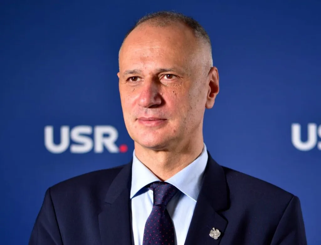 Cine e prietenul lui Nicușor Dan, vehiculat ca posibil ministru al Apărării. Apropierea dintre cei doi e veche