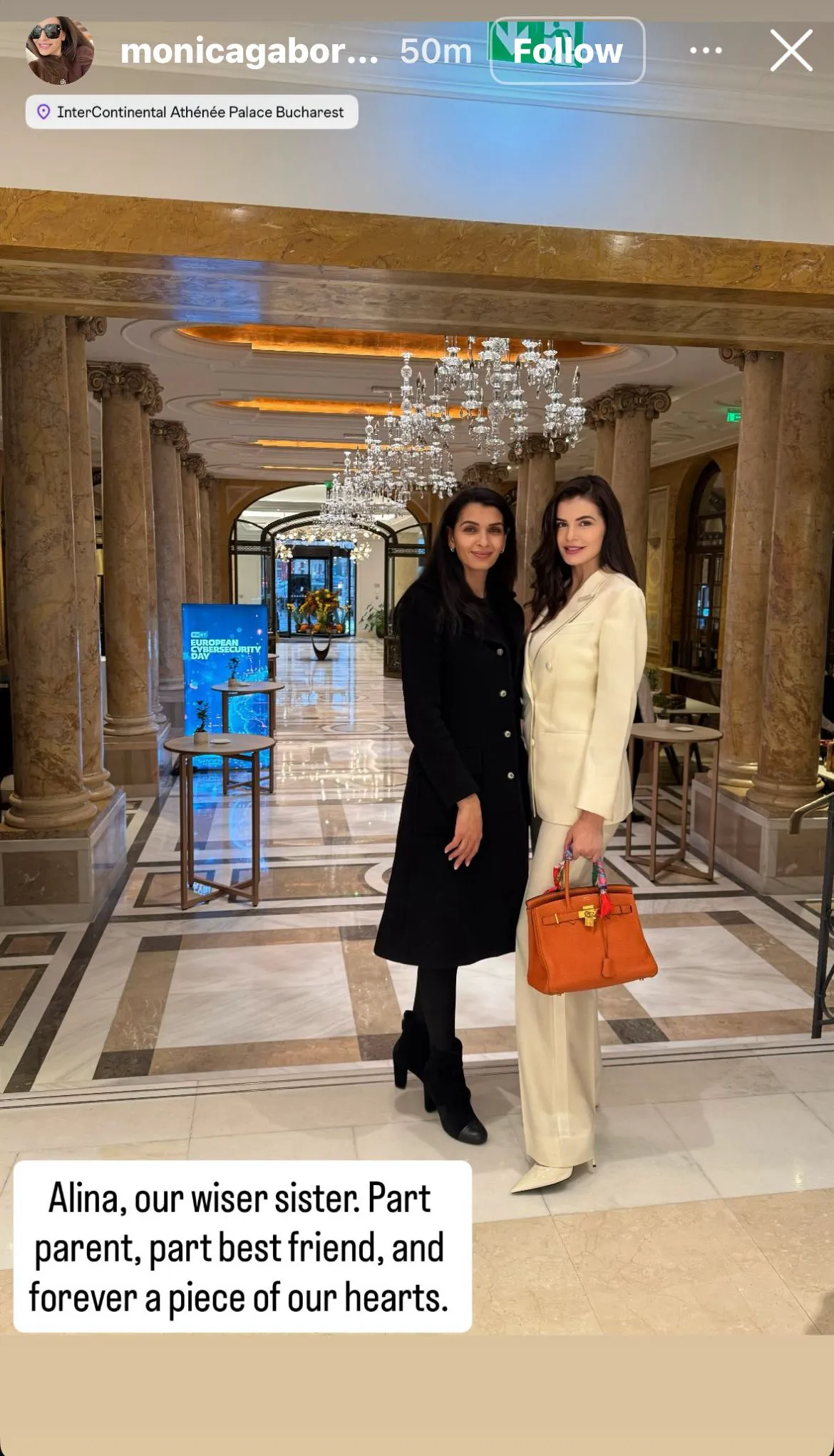 Monica Gabor, apariție rară alături de sora ei mai mare, Alina. Și-au făcut toate poftele - Foto