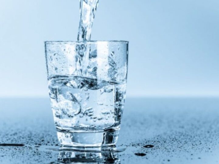 Apa în dietă: 5 efecte surprinzătoare pentru corp