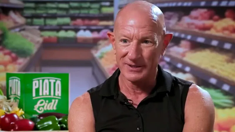 Jurații de la Chefi la cuțite au gustat mâncarea făcută de un american cu fustă și pantofi stiletto