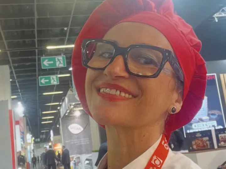După ce a cucerit Italia, Chef Dorina Burlacu strălucește la cel mai mare congres de gastronomie din lume