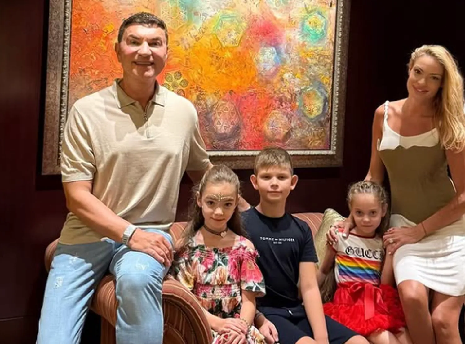 Valentina Pelinel și Cristi Borcea au furat startul Crăciunului. S-a lăsat cu multă veselie. Video