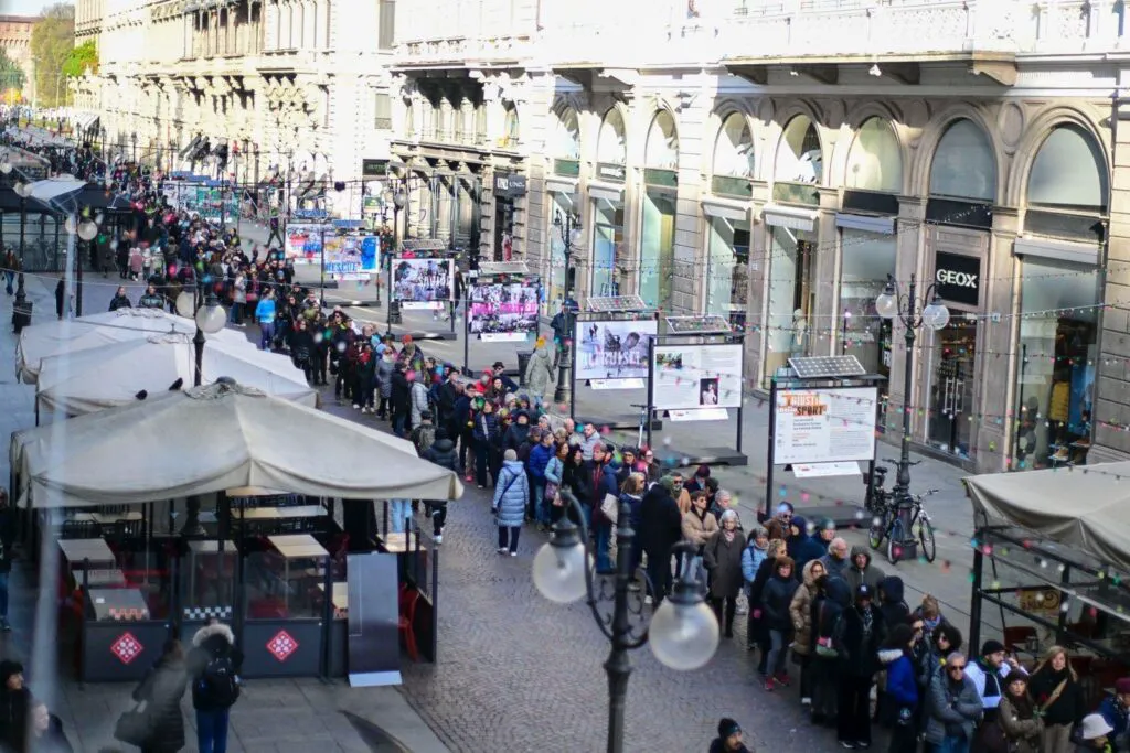 S-a stins steaua Italiei. Legendara artistă a fost incinerată în costum Dior