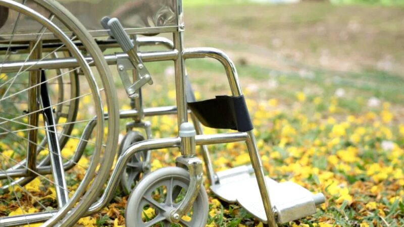 Schimbări majore în acordarea certificatelor de handicap în România. Ce afecțiuni nu se mai califică automat