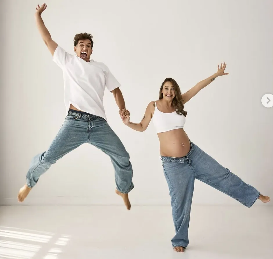 Ilona Brezoianu a născut copilul „cu nasu’ mare”