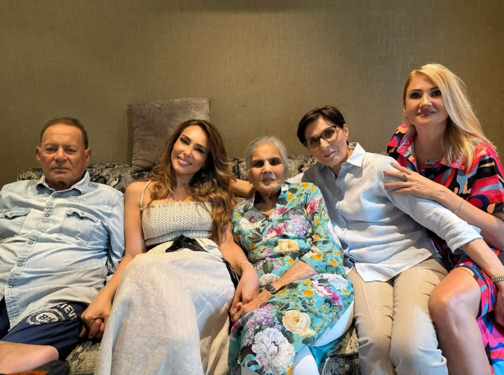 Adevărul despre relația Iuliei Vântur cu familia lui Salman Khan. Totul e public acum