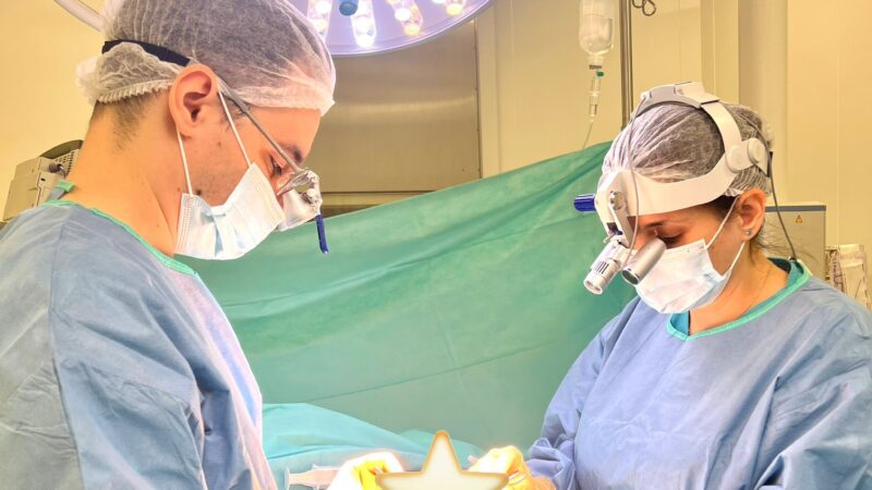 Gemenii din secția de chirurgie: nedespărțiți din viața uterină până în sala de operații