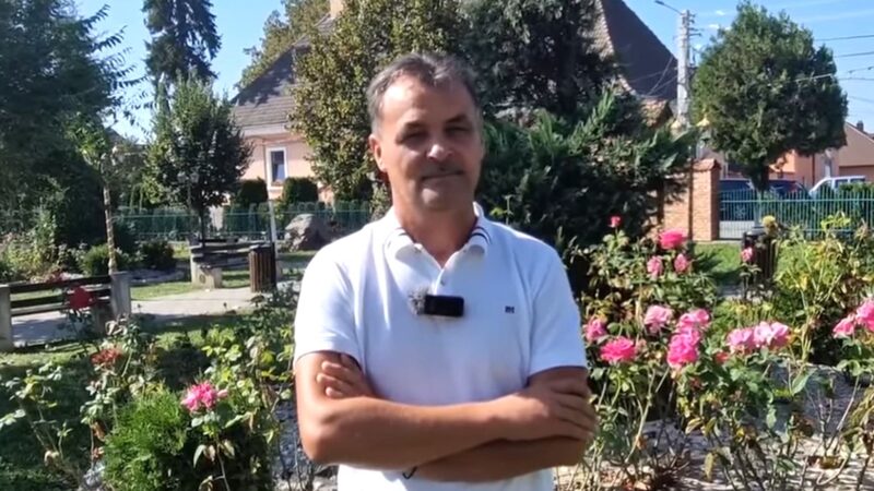 Scandalul agresiunii sexuale continuă. Primarul dansator de la Livezile, Traian Simionca, avea „bucurii” și la adolescente