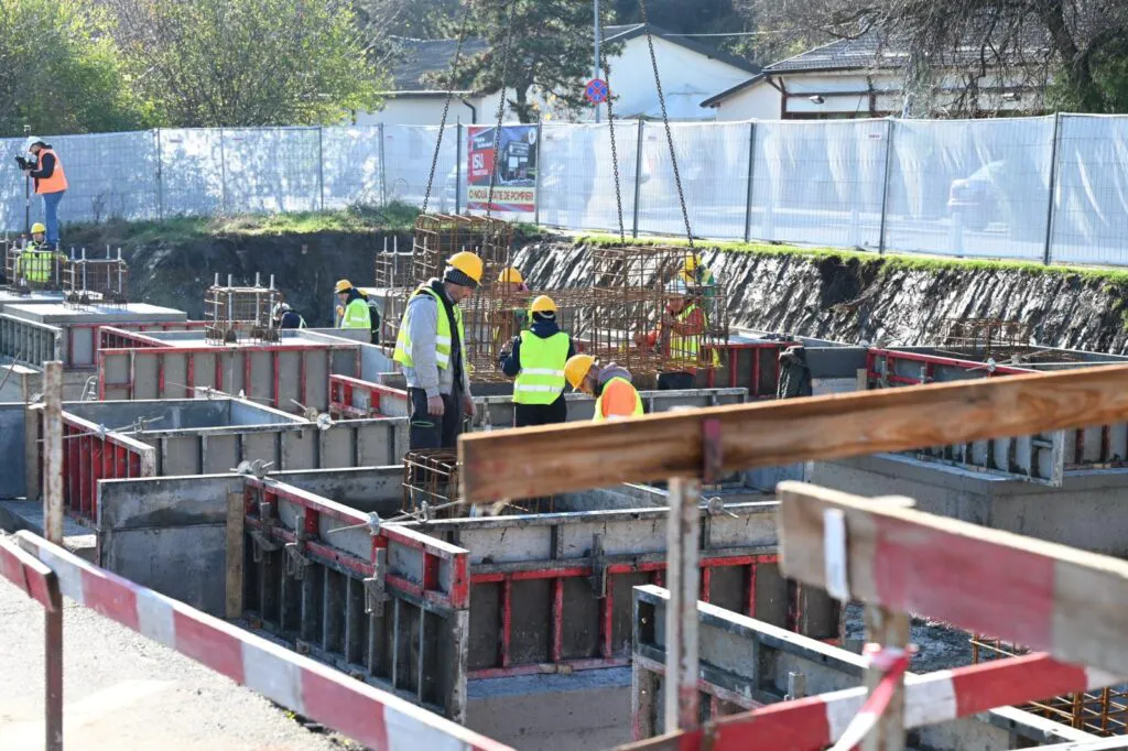 Se lucrează deja la statia de pompieri din Tineretului, sector 4