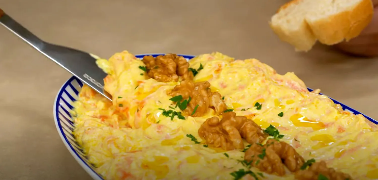 Un altfel de tzatizki, cu morcovi în loc de castraveți. Rețeta e mândria turcilor