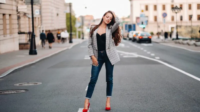 Construiește-ți o garderobă capsulă atemporală! Pantofi care se potrivesc oricărei ținute