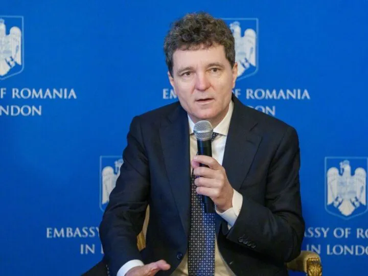 Nicușor Dan spune ce muzică asculta în mașină, înainte să i se fure casetofonul. Președintele României uimește din nou – Video