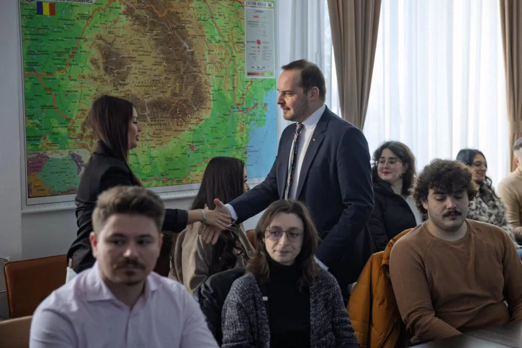 Ministrul Alexandru Rogobete la întâlnirea cu studenții