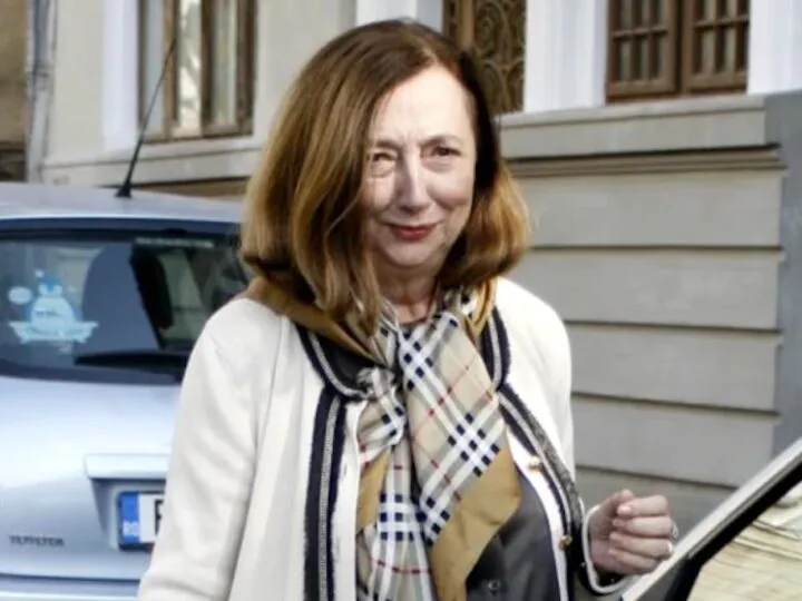 Un escroc a înșelat oameni bogați spunând la telefon că e Rodica Stănoiu