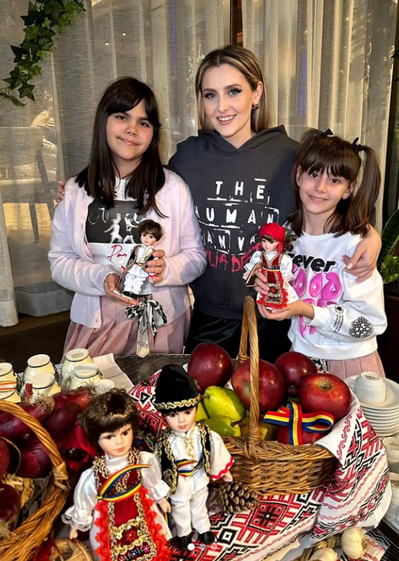 Alina Sorescu, în lacrimi despre momentul cererii în căsătorie. „Mă forța să mergem la TVR să propunem proiecte unde el să fie prezentator”