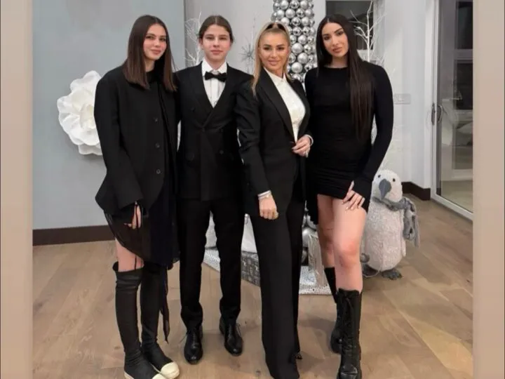 Copiii Anamariei Prodan i-au făcut o surpriză de proporții. Imagini de colecție