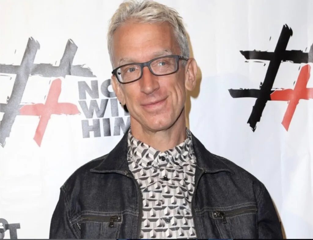 Imagini terifiante cu comediantul din „NewsRadio”, căzut pe stradă de la o supradoză