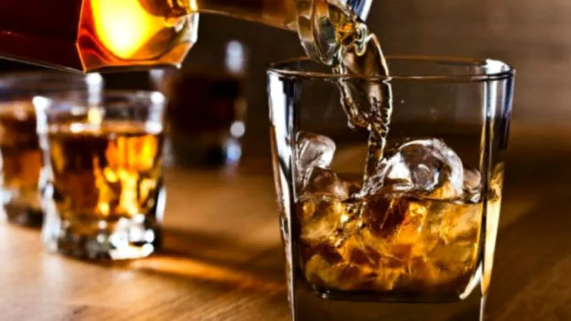 De Revelion, Bulă a amestecat coniac franţuzesc, bere poloneză, vodcă rusească. Și? Continuarea e genială