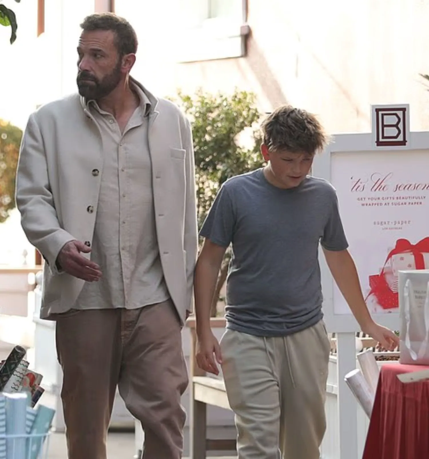 Jennifer Lopez și Ben Affleck, din ce în ce mai apropiați. Fostul cuplu a fost la cumpărături pentru Crăciun