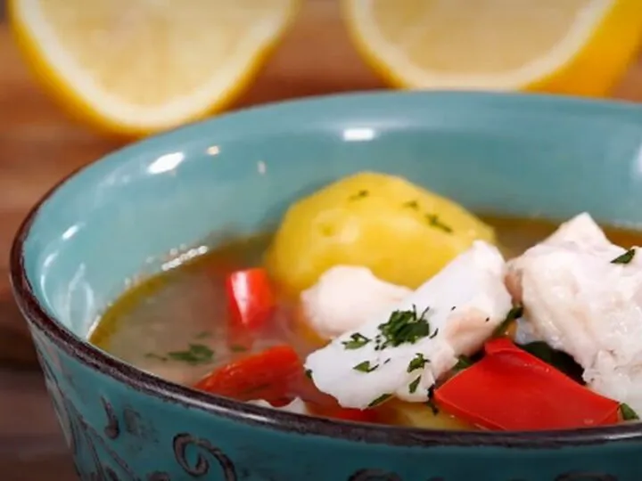 Supă de pește bulgărească pentru masa de Sfântul Nicolae. Delicioasa rețetă, foarte veche, e mândria gospodinelor