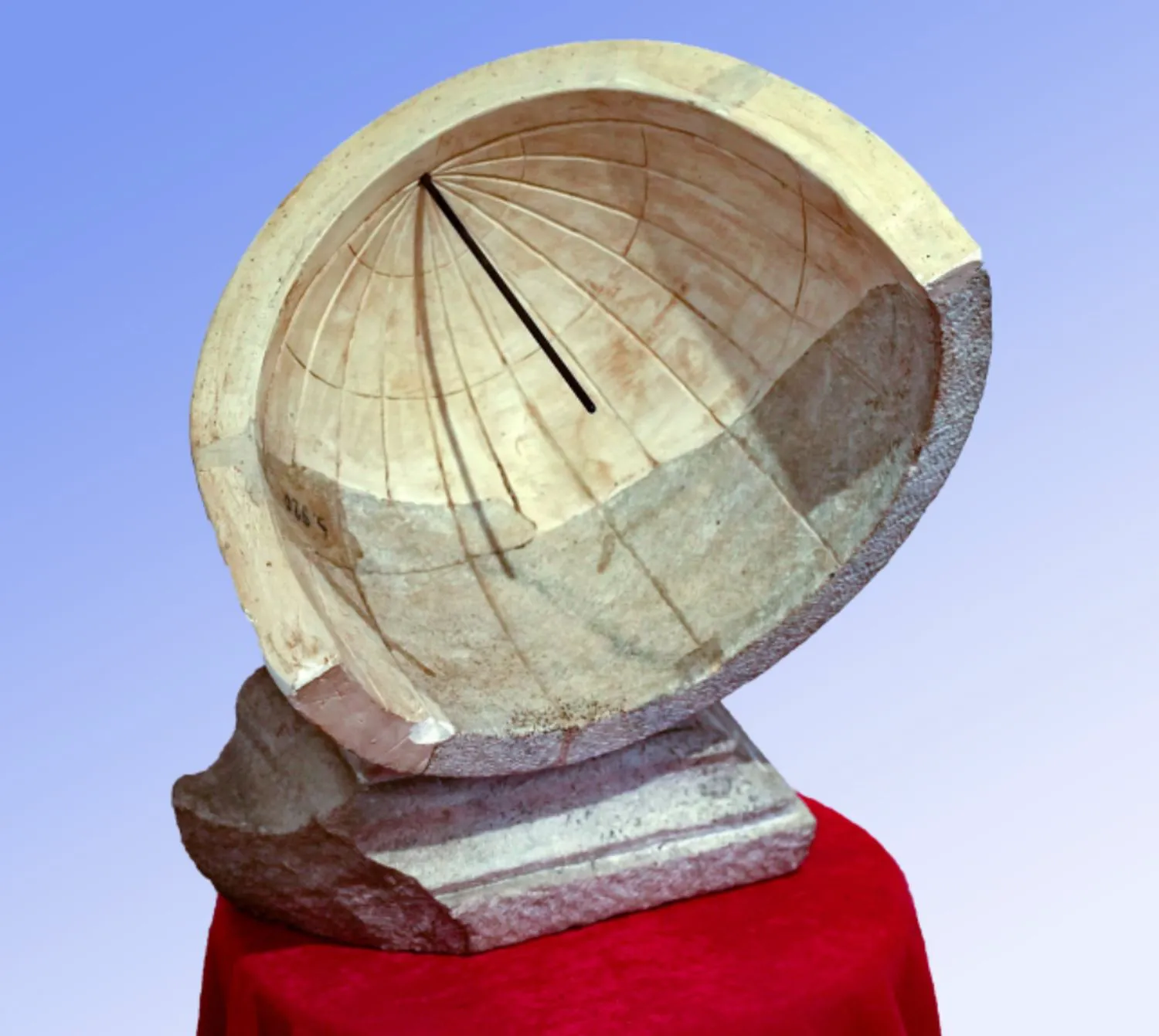 La Sarmizegetusa bate primul ceas al Transilvaniei. Un cadran solar roman păstrat perfect de două milenii